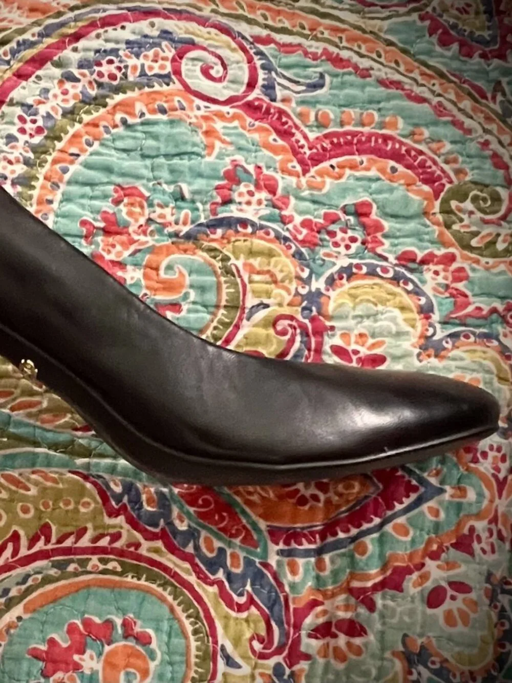 Vionic Mariana Black Leather Pumps – Size 8.5 | Classic Block Heel Comfort Shoes